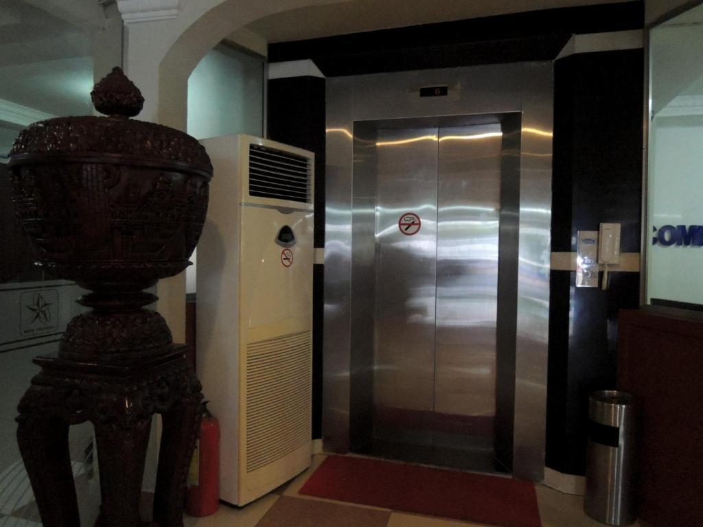 Comfort Star 2 Hotel Phnom Penh Exterior foto